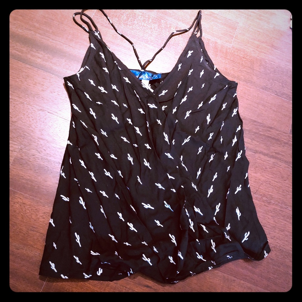 NWT Francesca’s Brodie Surplus Cactus Tank